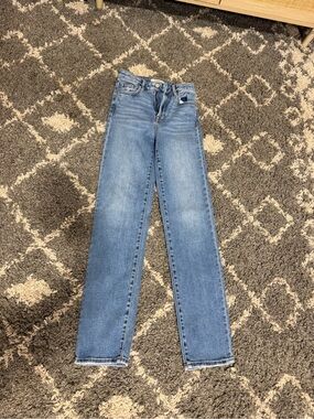 HIDDEN High-Rise Straight Leg Jeans - I believe these might be the “TERRY”